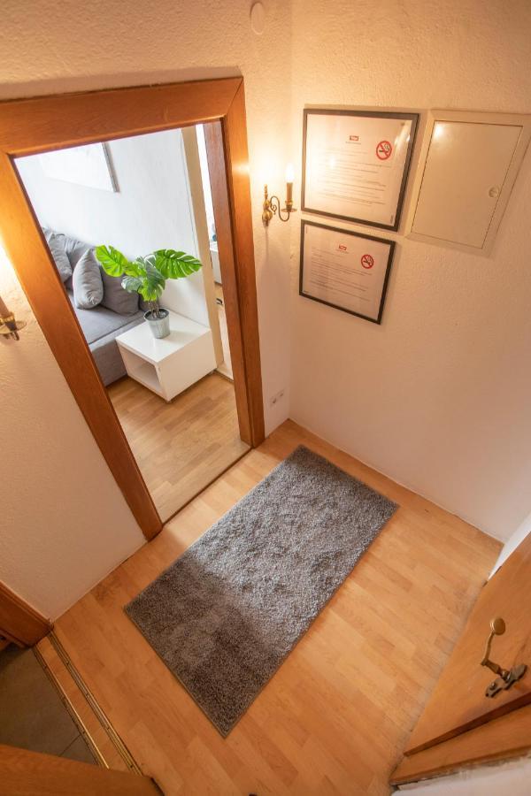 Traditional Old Town Apartment Hall in Tirol Eksteriør bilde